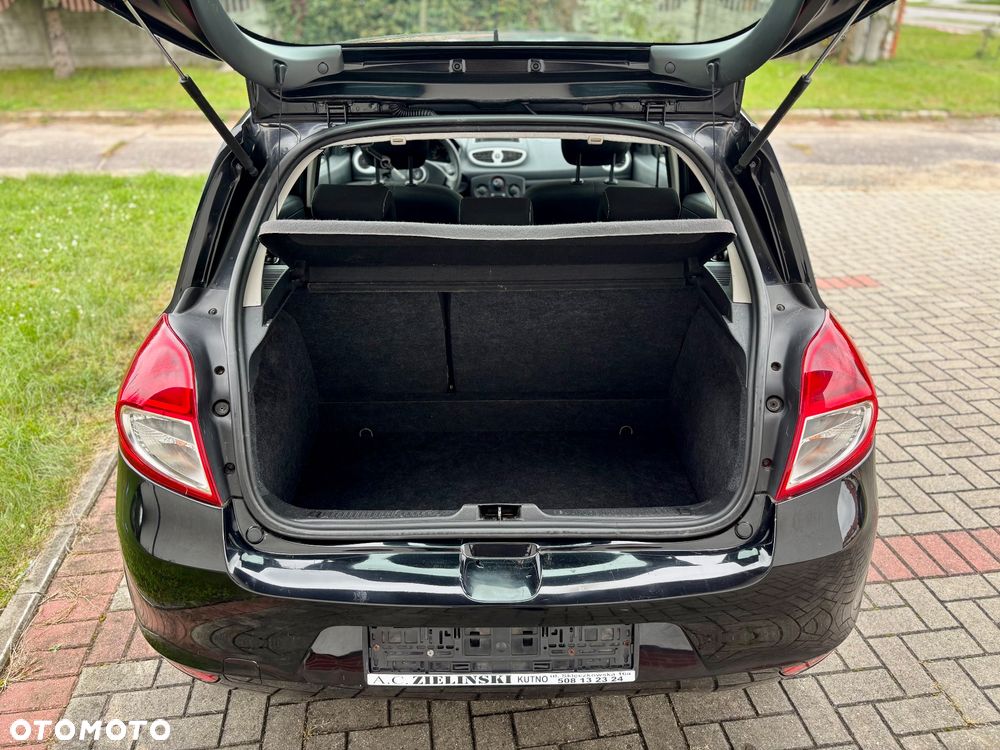 Renault Laguna dCi 180 FAP GT - 14