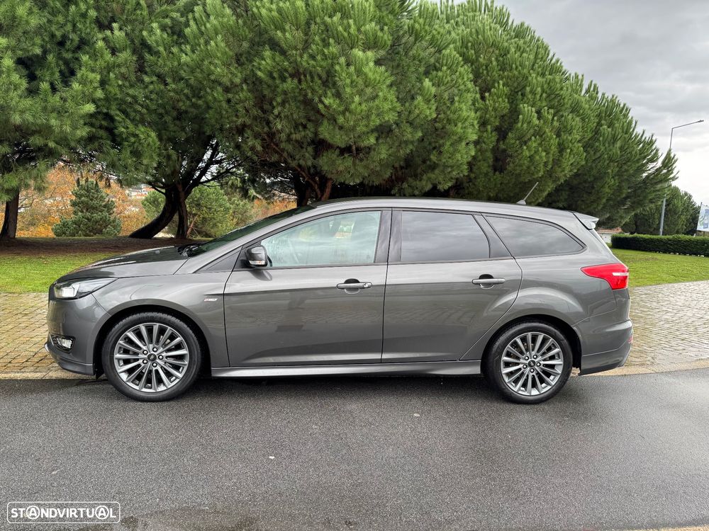 Ford Focus SW 1.5 TDCi EcoBlue ST-Line - 2