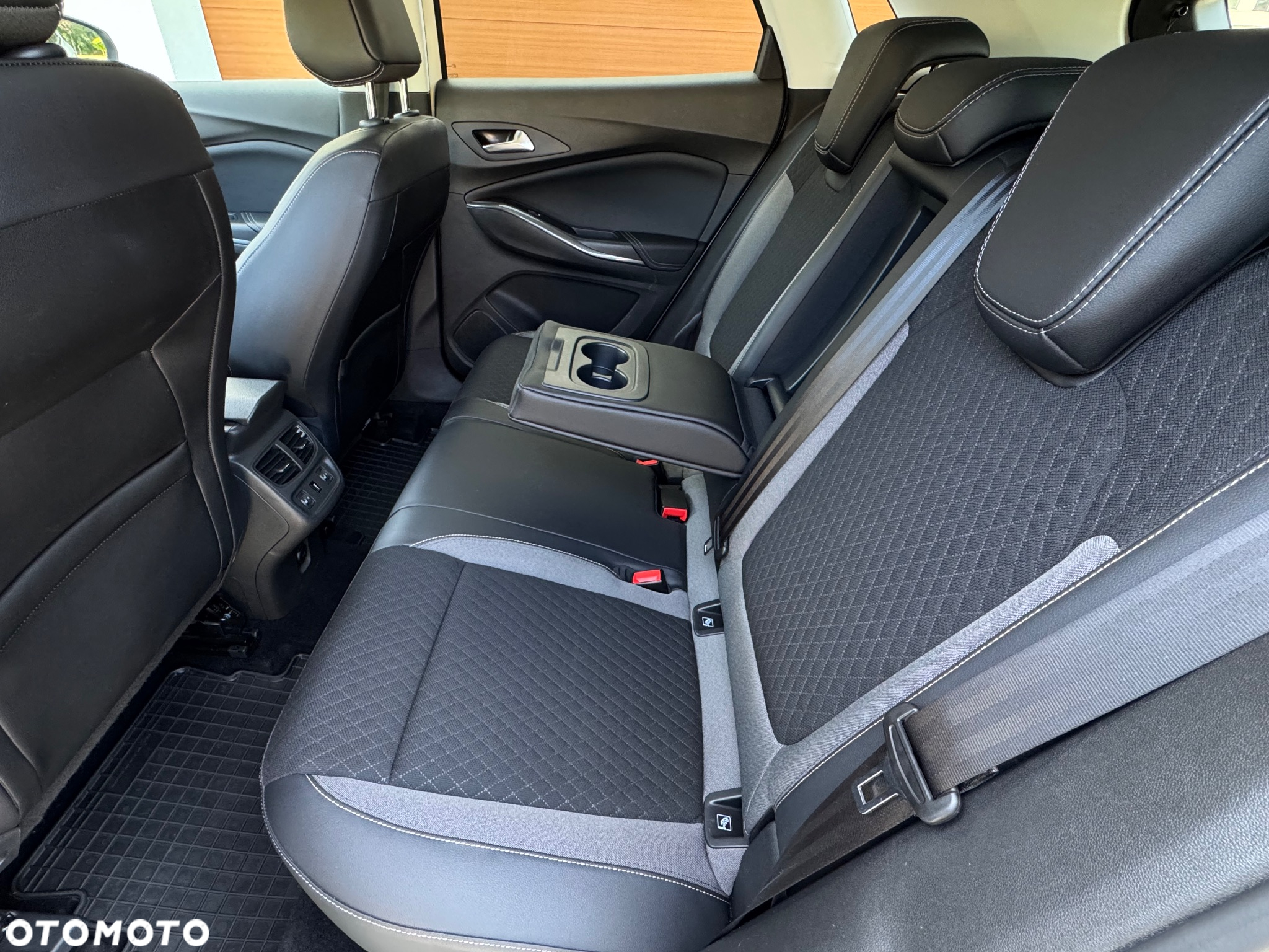 Opel Grandland X 1.6 Start/Stop Automatik Elegance - 38