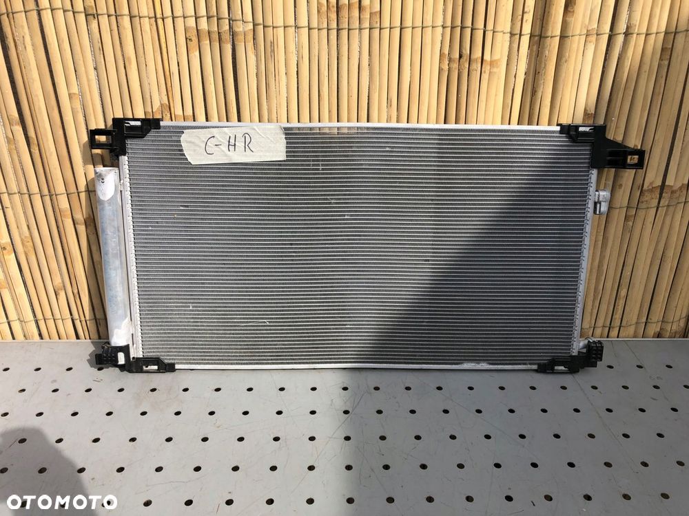 Toyota CHR chłodnica klimatyzacji Hybryda