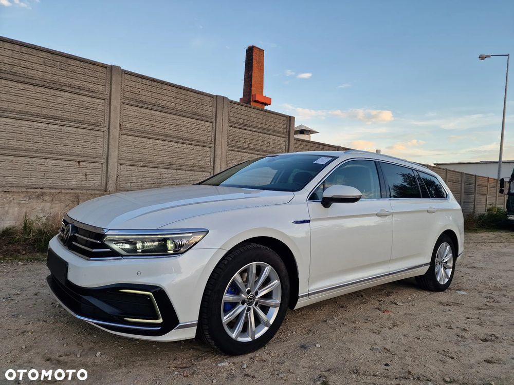 Volkswagen Passat Variant 1.4 TSI Plug-In-Hybrid DSG GTE - 40