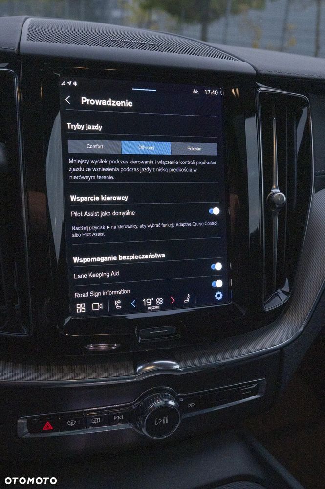 Volvo XC 60 B5 B AWD Ultimate Black Edition - 26