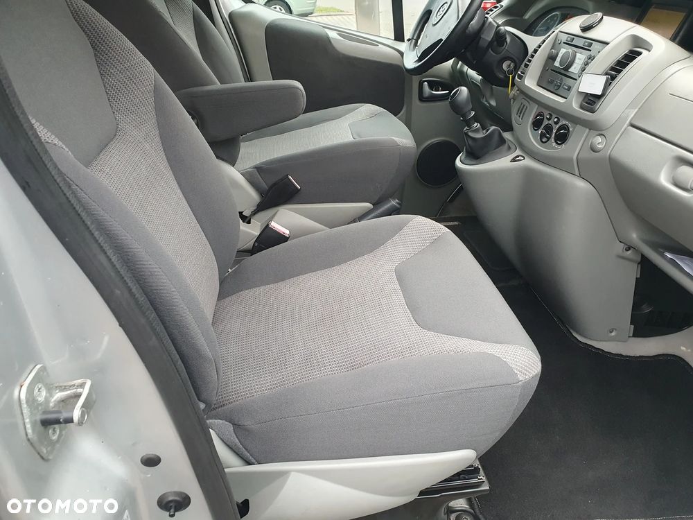 Opel Vivaro - 14