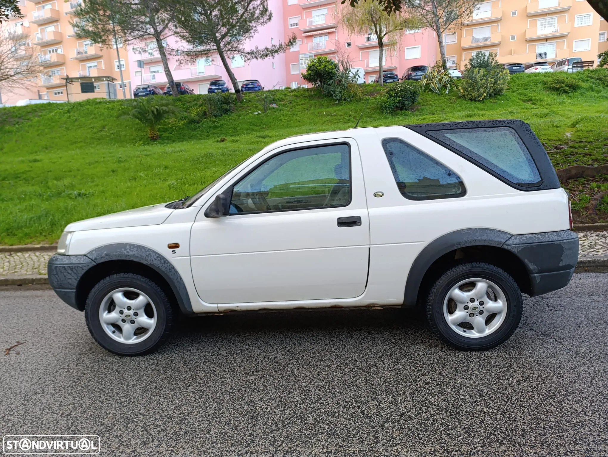 Land Rover Freelander 2.0 Td4 S - 9
