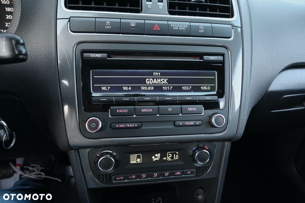 Volkswagen Polo 1.6 TDI Highline - 33