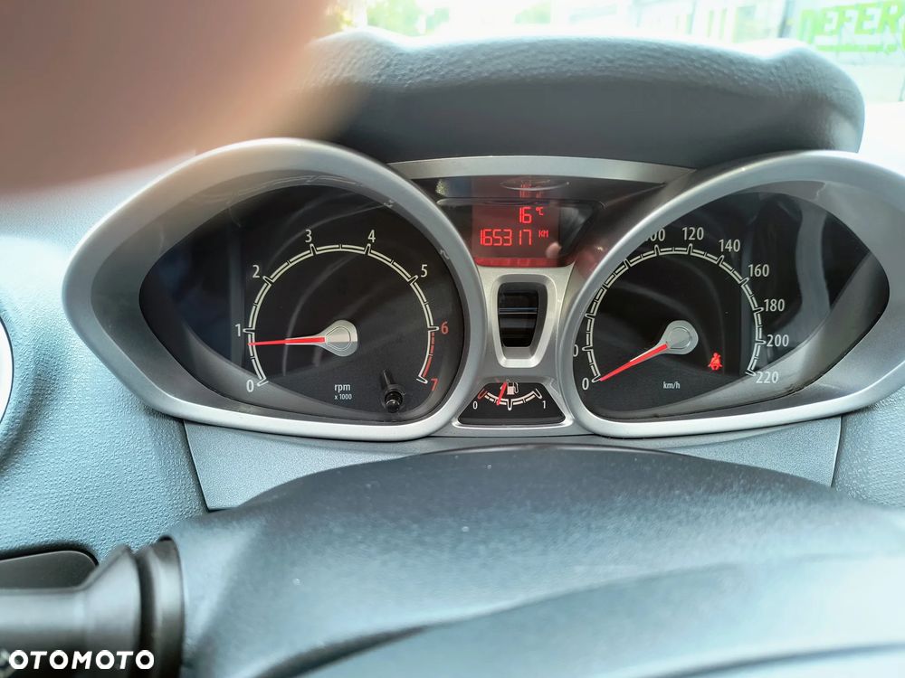 Ford Fiesta 1.25 Ghia EU5 - 13