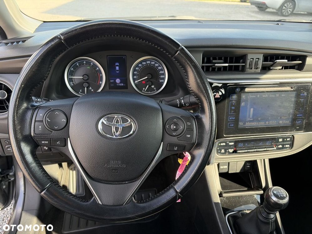 Toyota Corolla 1.6 Premium EU6 - 18