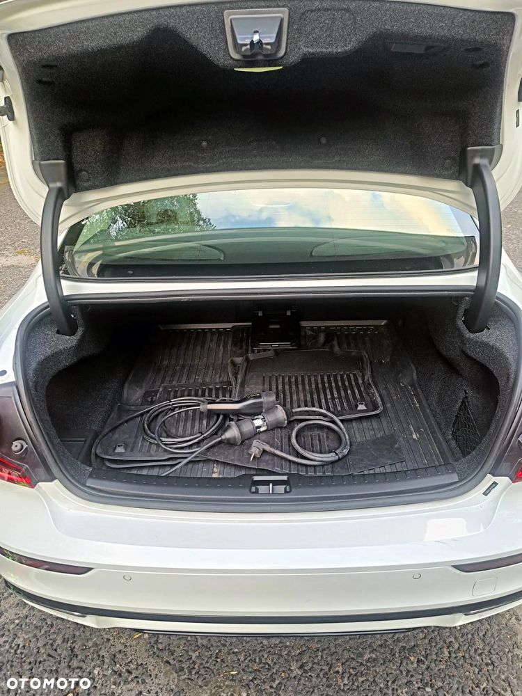 Volvo S60 T8 Recharge AWD Plus Dark - 30