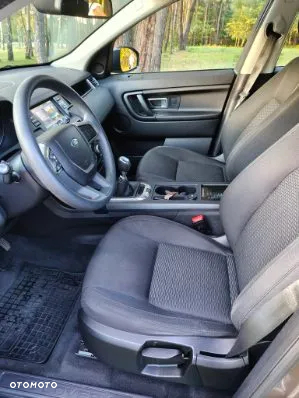 Land Rover Discovery Sport - 9