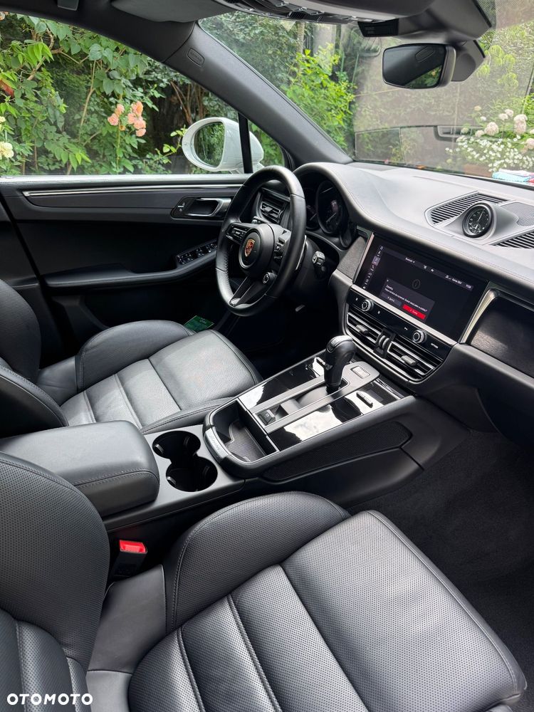Porsche Macan - 23