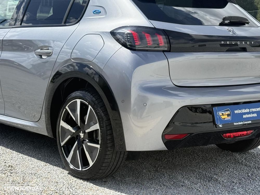 Peugeot e-208 50 kWh GT - 15
