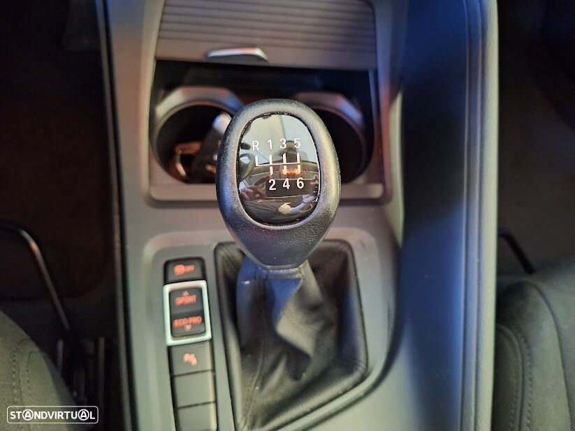 BMW X1 16 d sDrive Advantage - 24