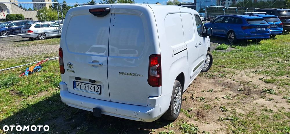 Toyota Proace City 1.5 D-4D Long 2,4t Comfort - 6