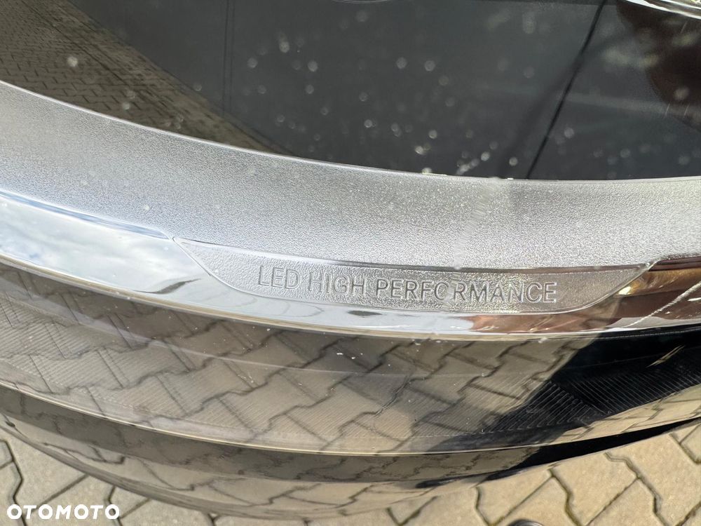 Mercedes-Benz Sprinter 319 - 13