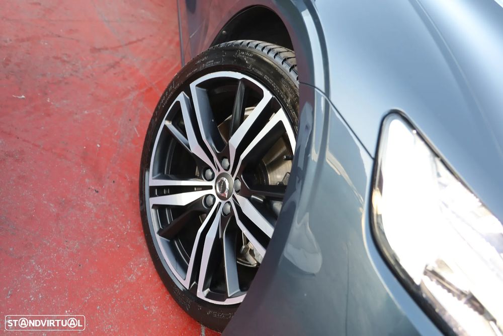 Volvo V60 2.0 T8 AWD TE R-Design - 8