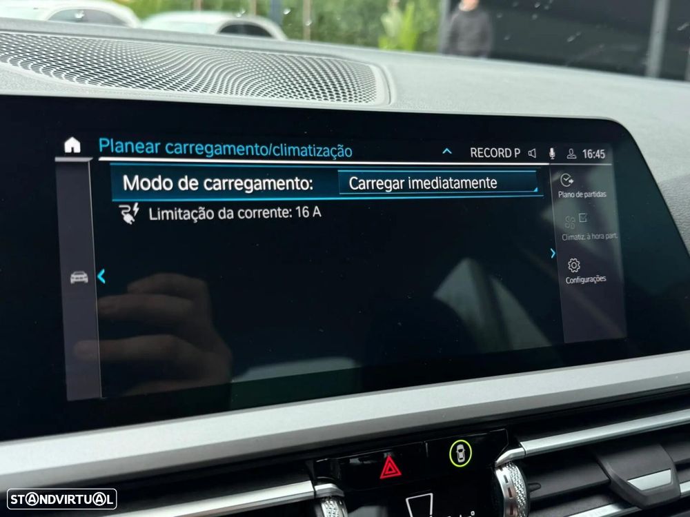 BMW 330 e Corporate Edition Auto - 43
