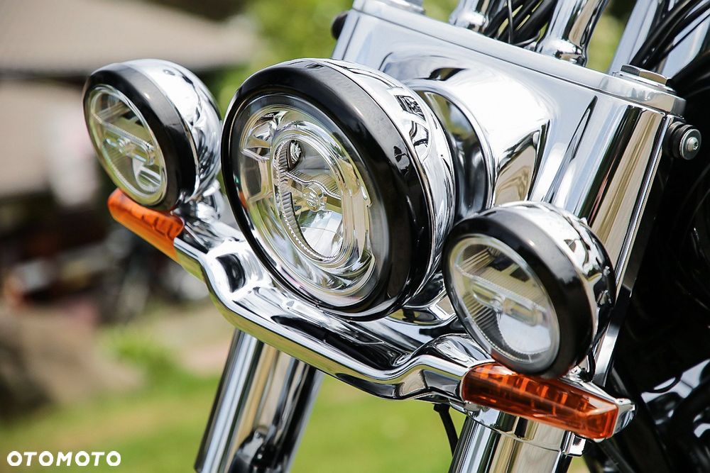 Harley-Davidson Softail Deluxe - 10