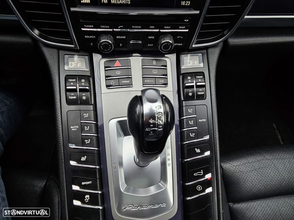Porsche Panamera Standard - 16