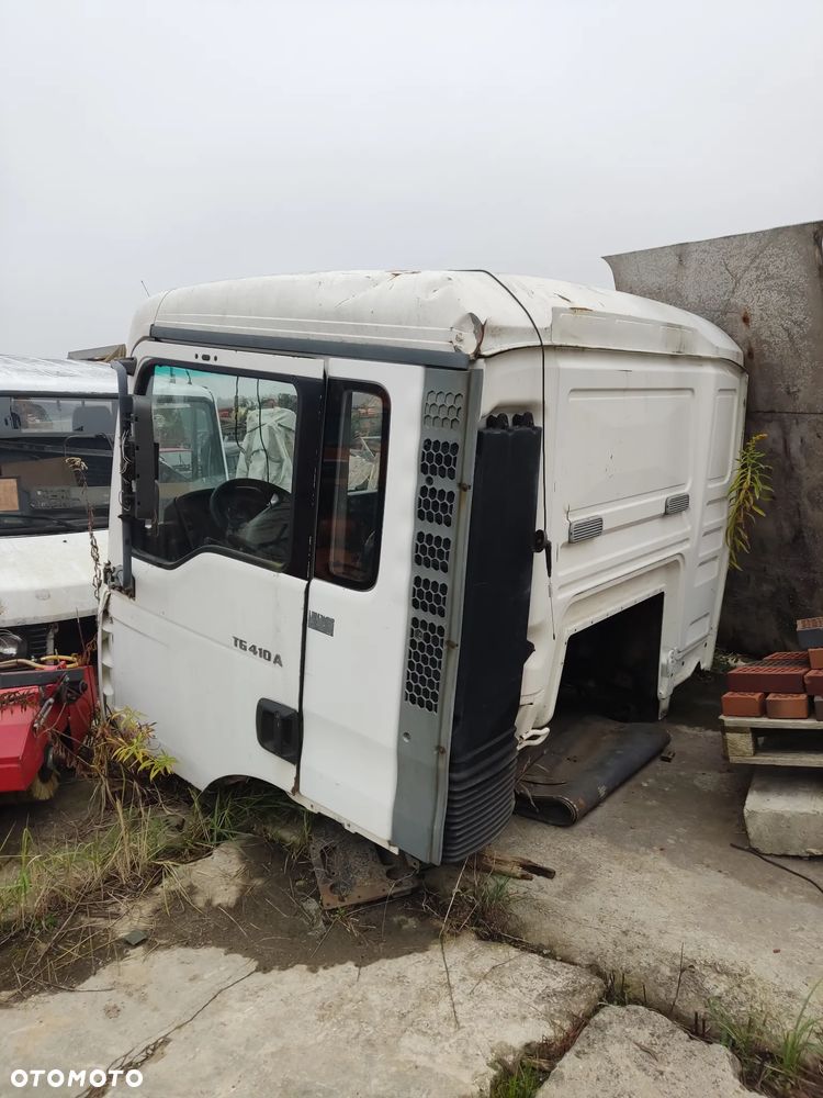 kabina Renault MAN Mercedes 814D - 7