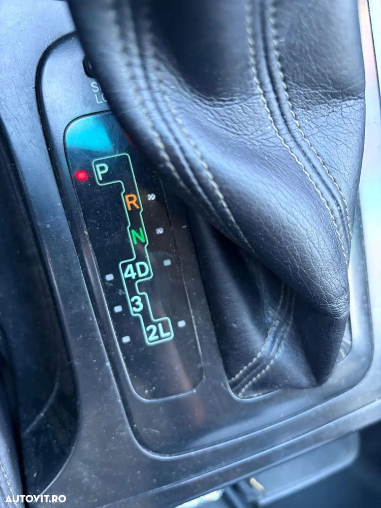 Toyota Land Cruiser - 14