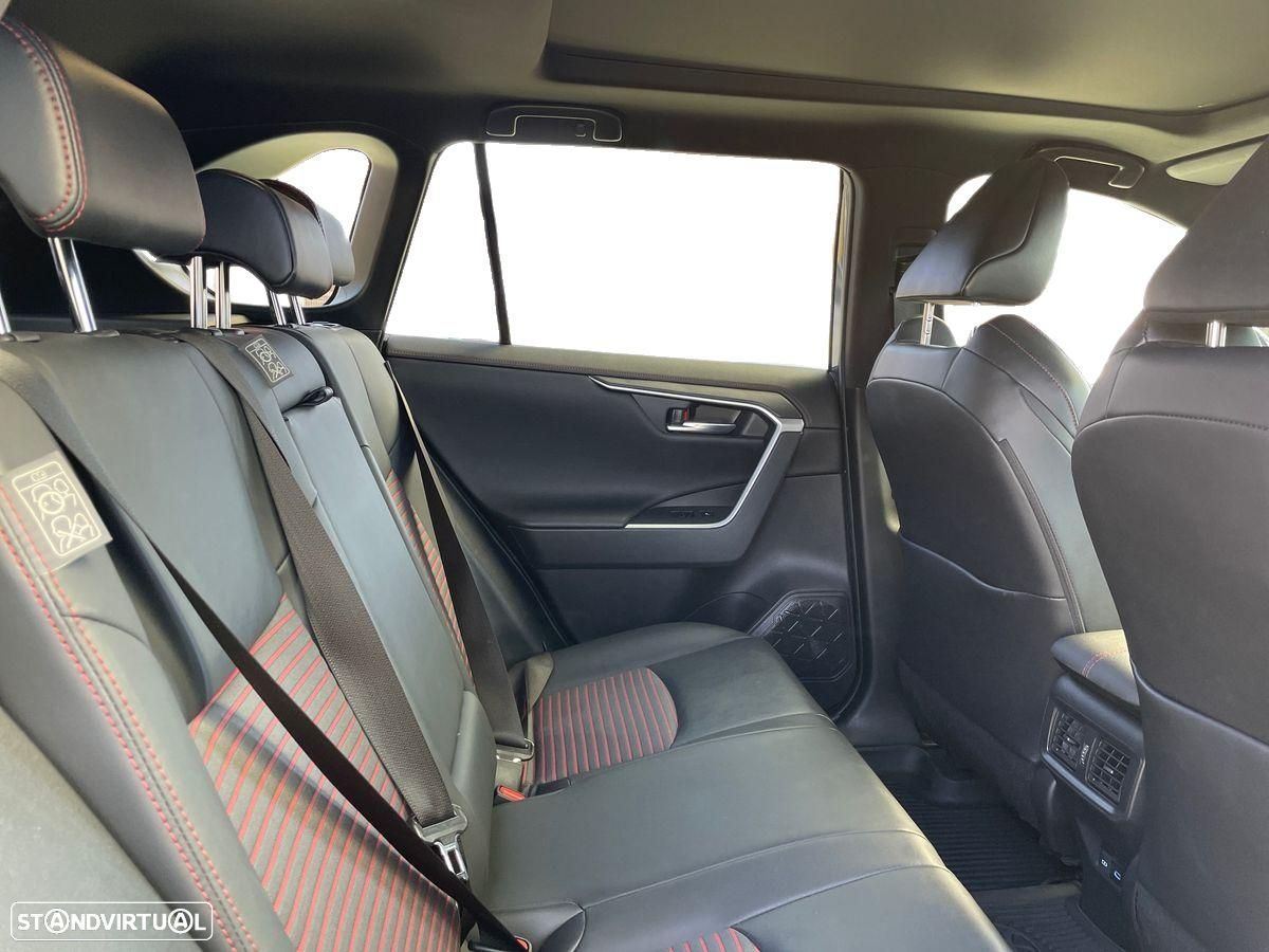 Toyota RAV4 - 7