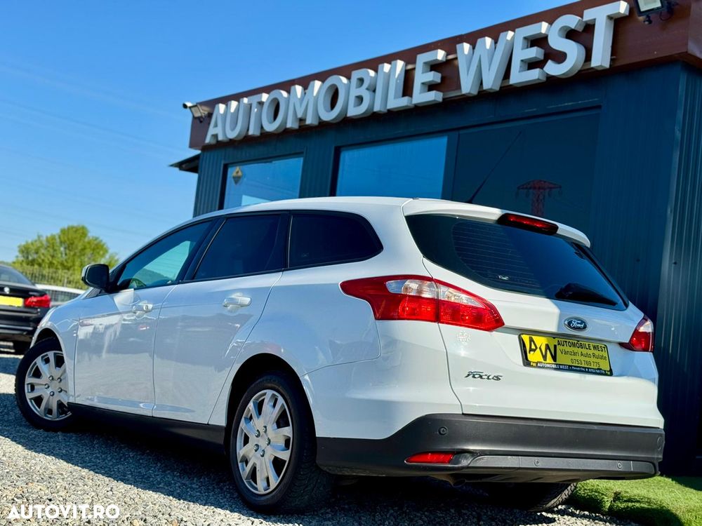 Ford Focus 1.6 TDCi ECOnetic 88g Start-Stopp-Sy Titanium - 4