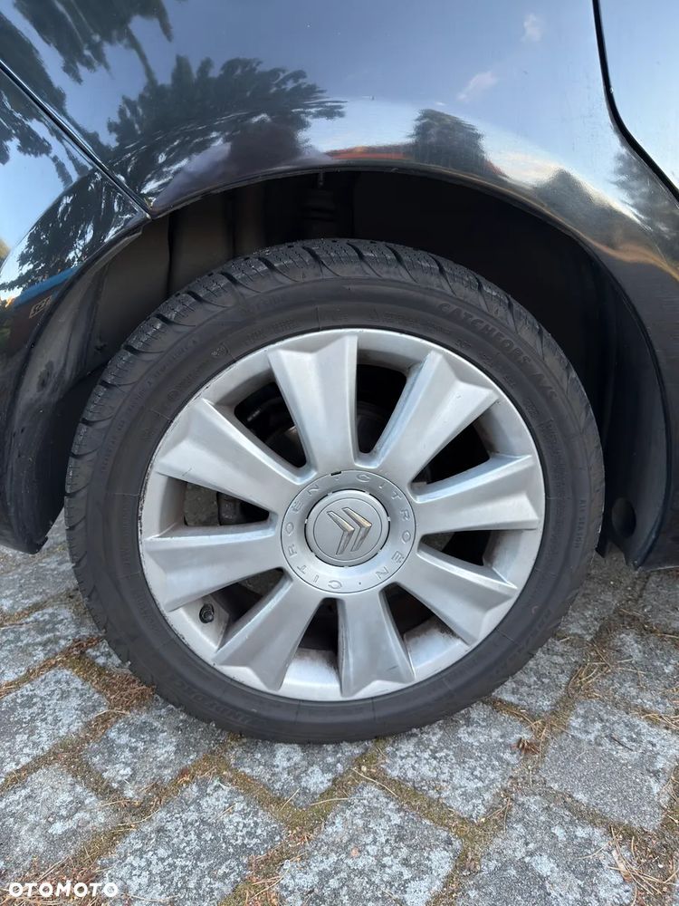 Citroën C4 2.0 HDi Exclusive - 4