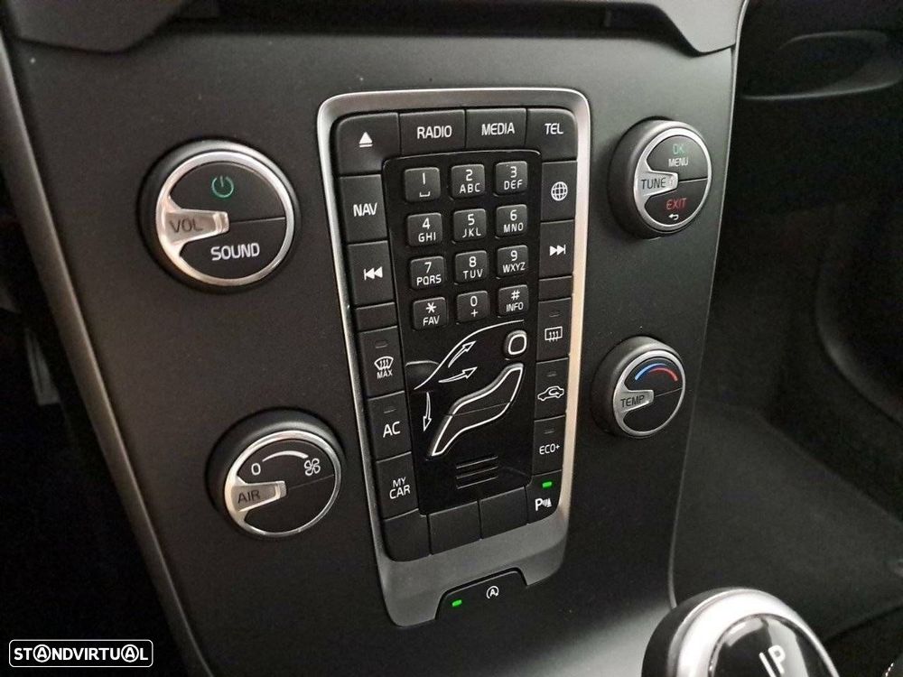 Volvo V40 1.5 T3 Sport Edition Geartronic - 21