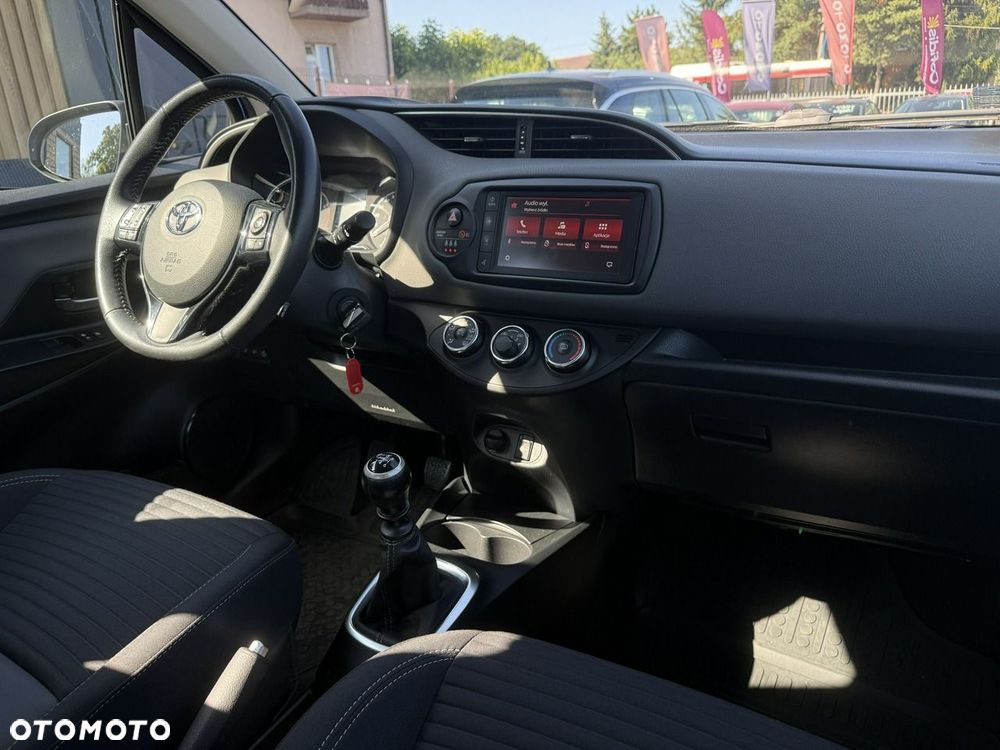 Toyota Yaris 1.5 Premium - 13
