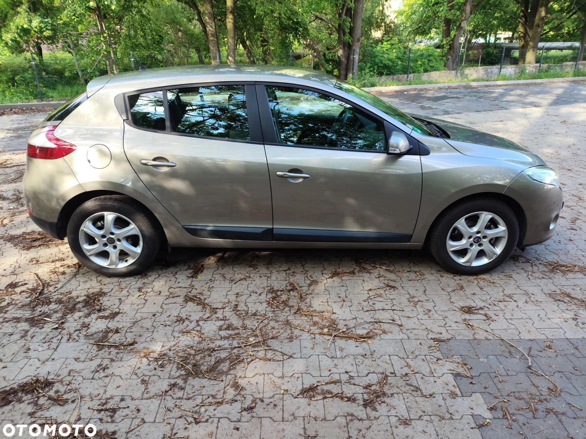 Renault Megane 1.6 16V 100 Authentique - 4