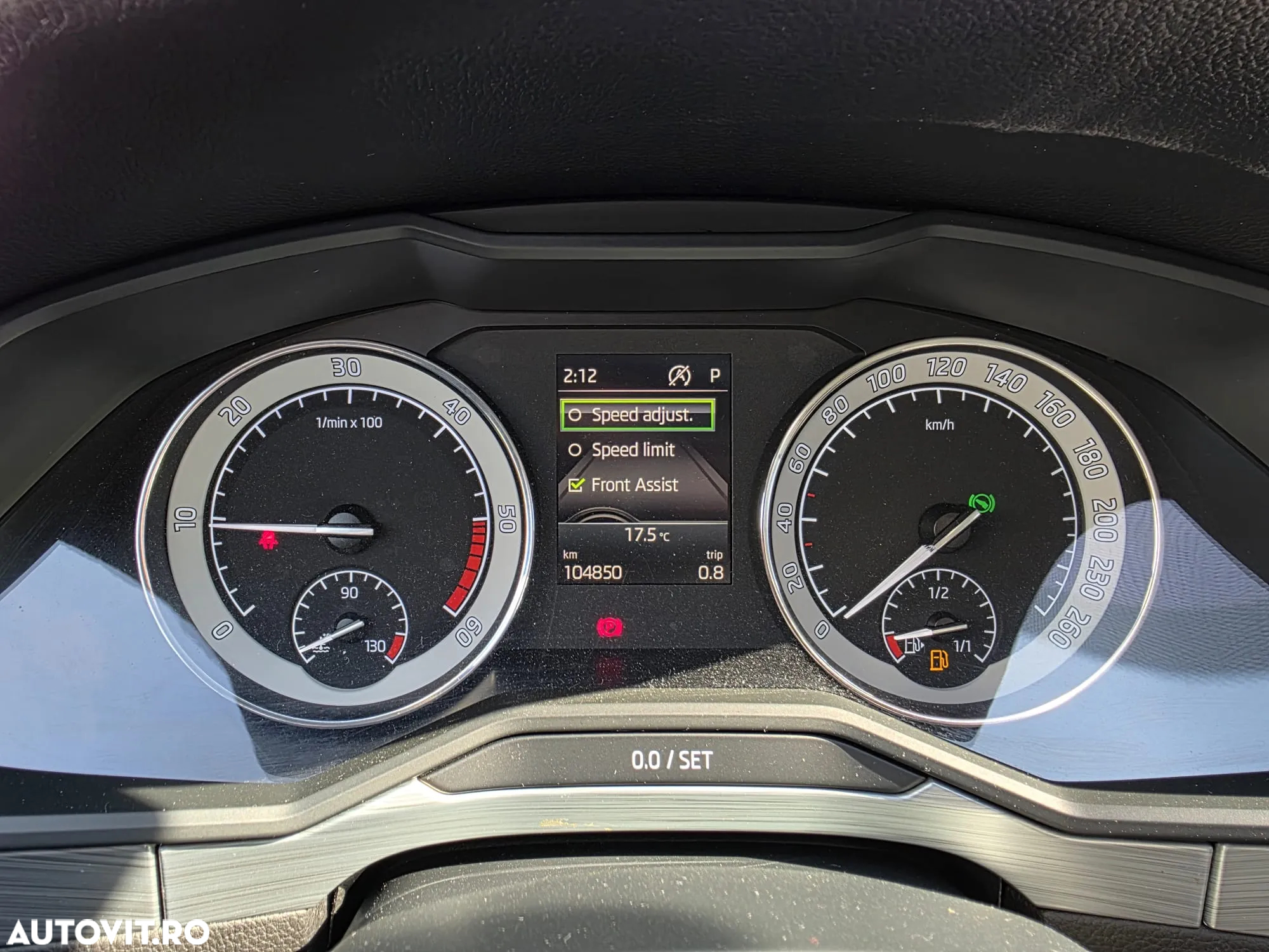 Skoda Superb Combi 2.0 TDI DSG Ambition - 11
