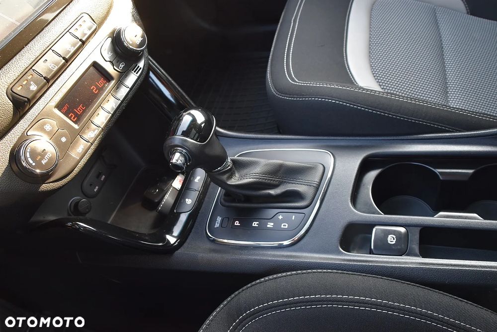 Kia Ceed 1.6 GDI DCT Platinum Edition - 36