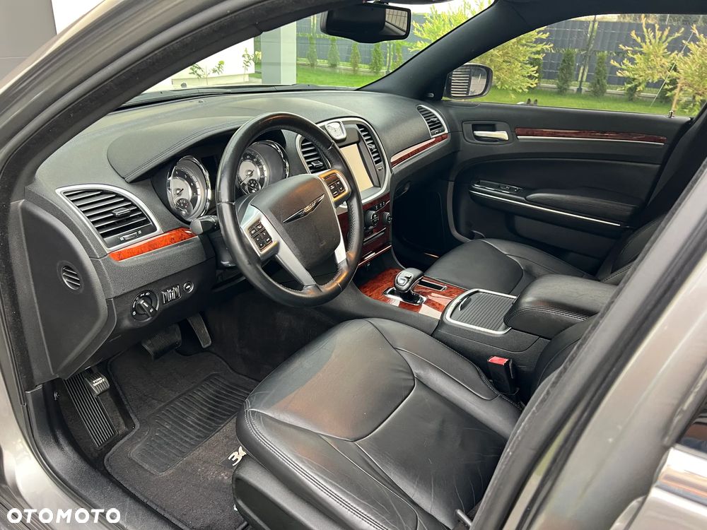 Chrysler 300C 3.5 V6 - 13