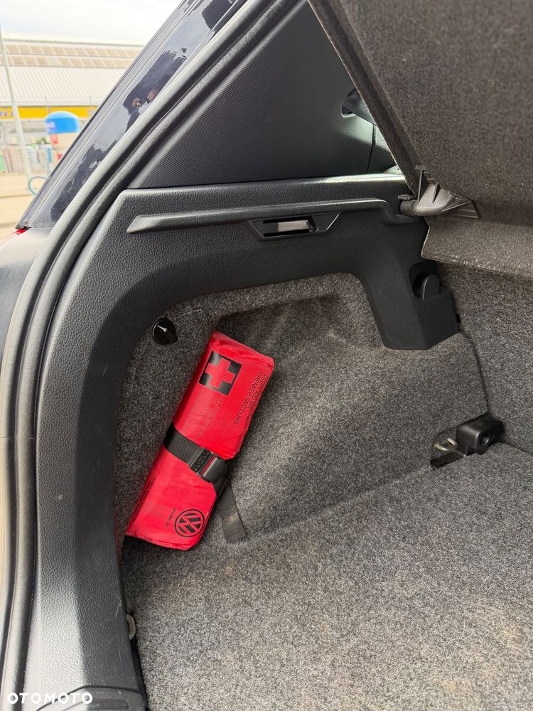 Volkswagen Polo 1.4 DSG GTI - 27