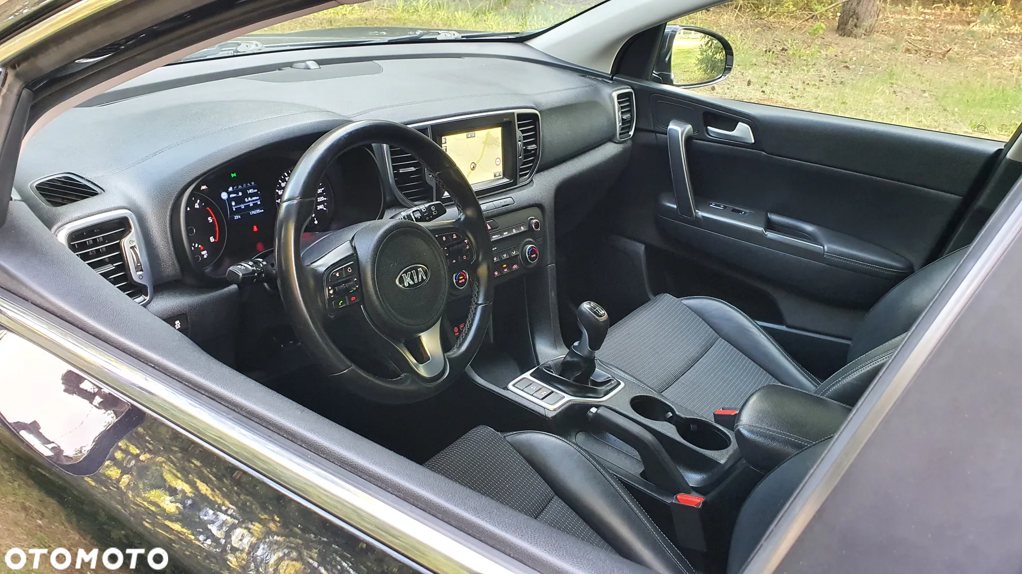 Kia Sportage 1.7 CRDI Business Line L 2WD - 12
