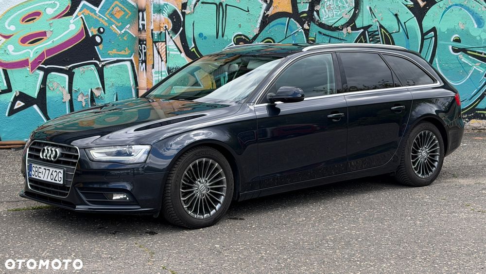 Audi A4 Avant 2.0 TDI DPF clean diesel S line Sportpaket - 2
