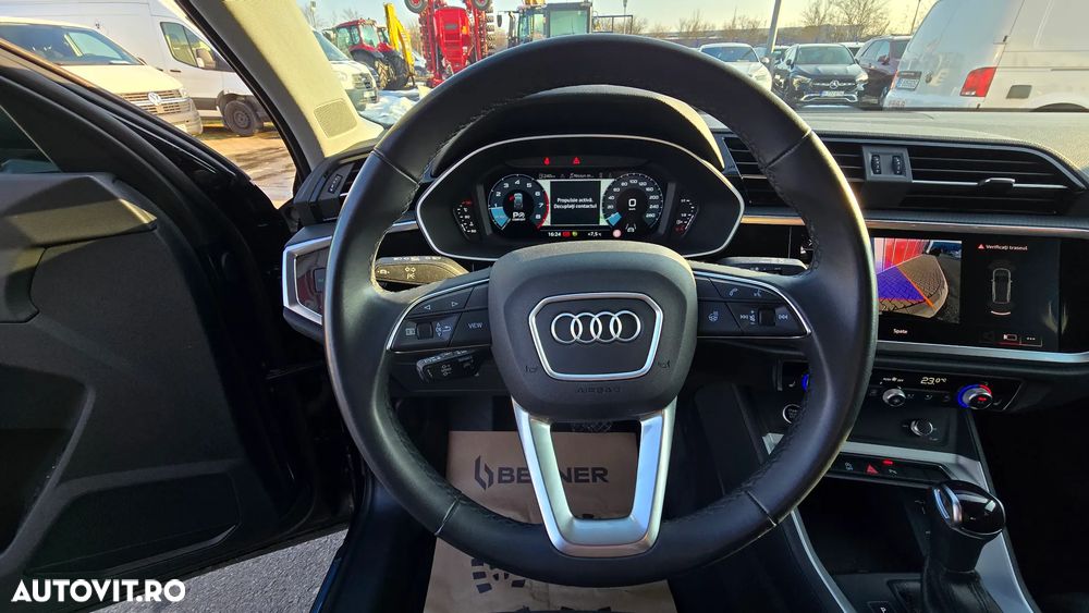 Audi Q3 2.0 40 TFSI S tronic quattro Advanced - 14