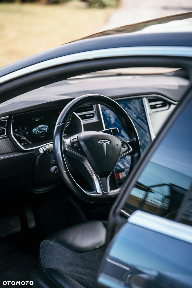 Tesla Model S Long Range Plus - 16
