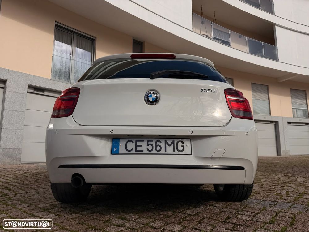 BMW 118 i Sport Line - 19