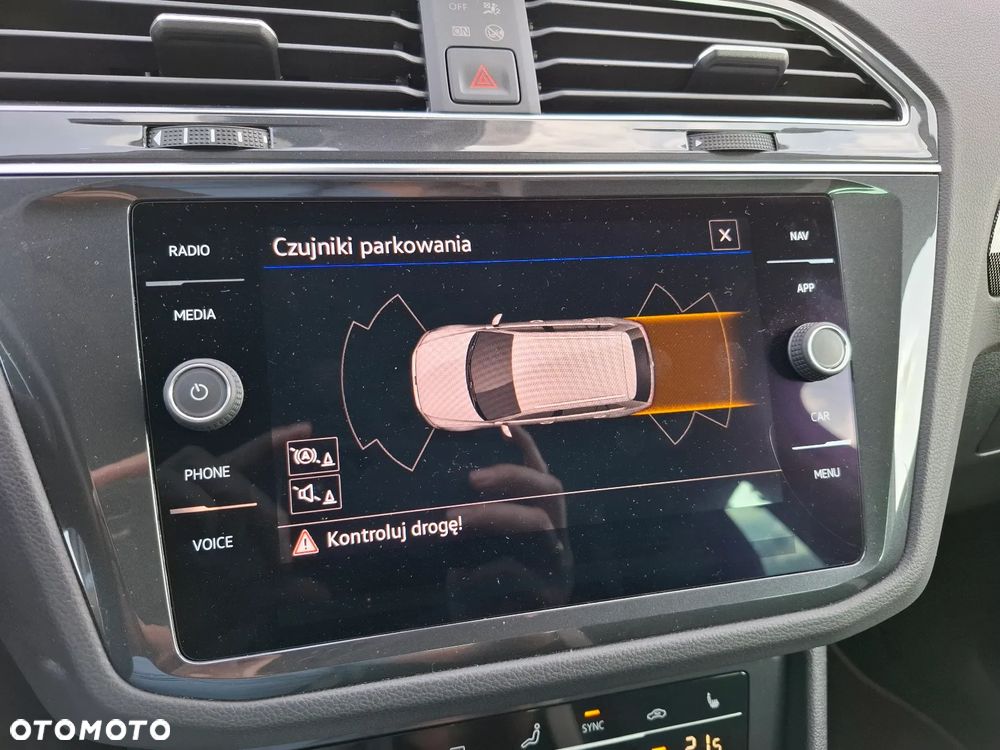 Volkswagen Tiguan 2.0 TDI SCR Urban Sport - 27