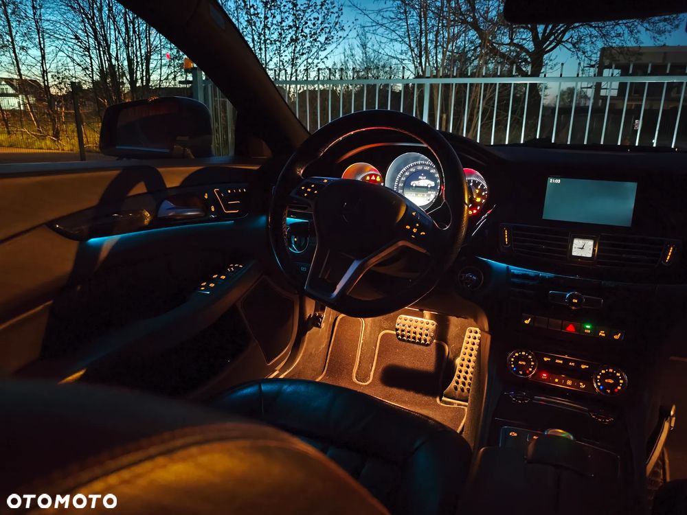 Mercedes-Benz CLS - 15