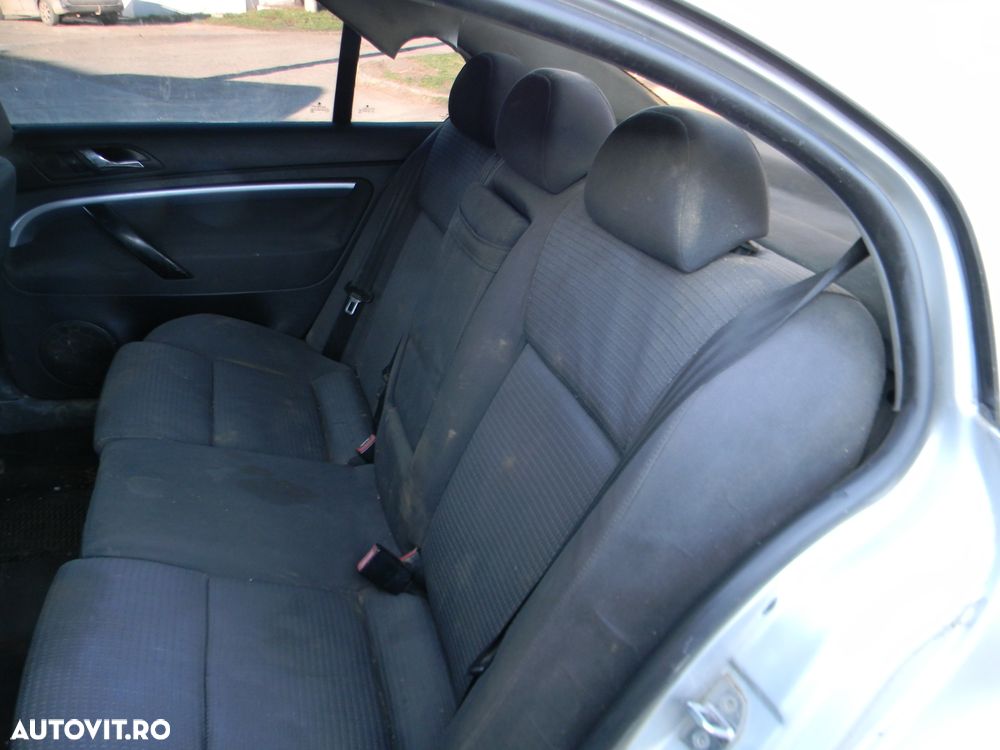 Dezmembrari  Skoda SUPERB 1 (3U)  2001  > 2008 1.9 TDI Motorina - 39