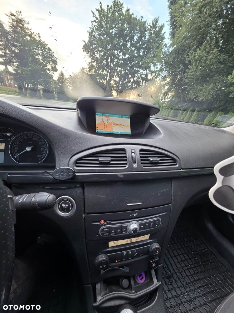 Renault Laguna Grandtour 2.0 Emotion - 8