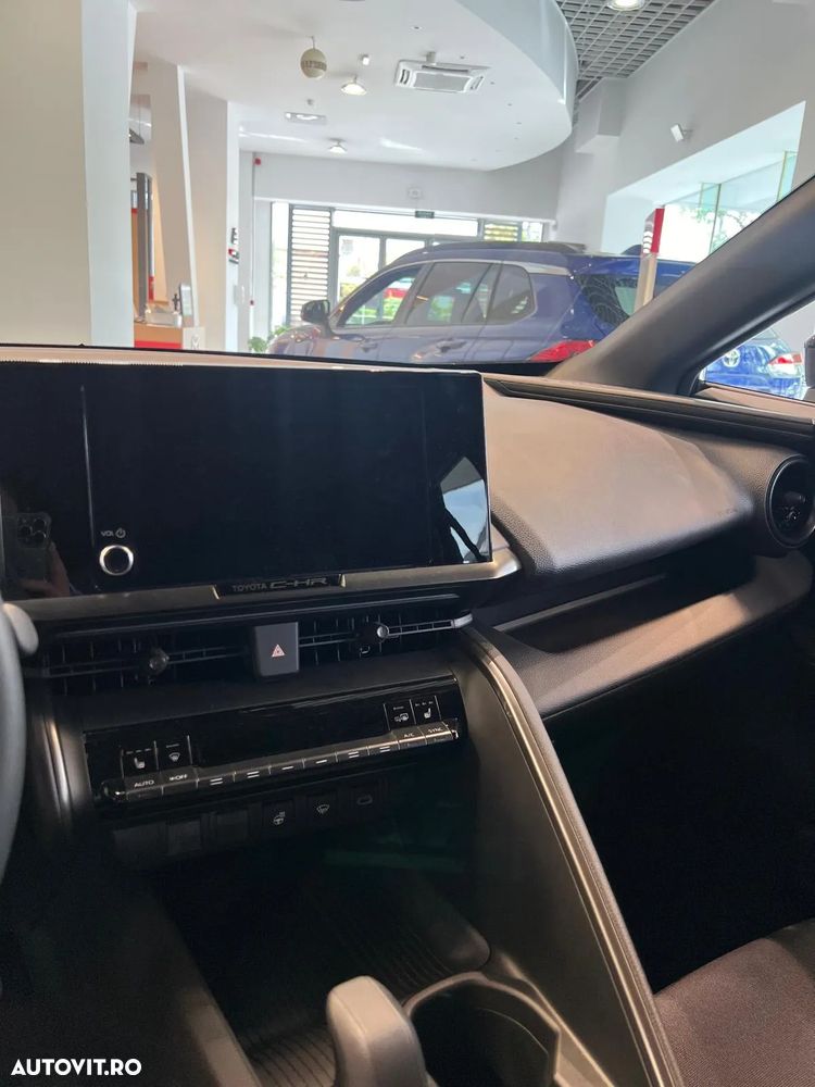 Toyota C-HR 1.8 HEV 140 CP 4x2 CVT Dynamic - 14