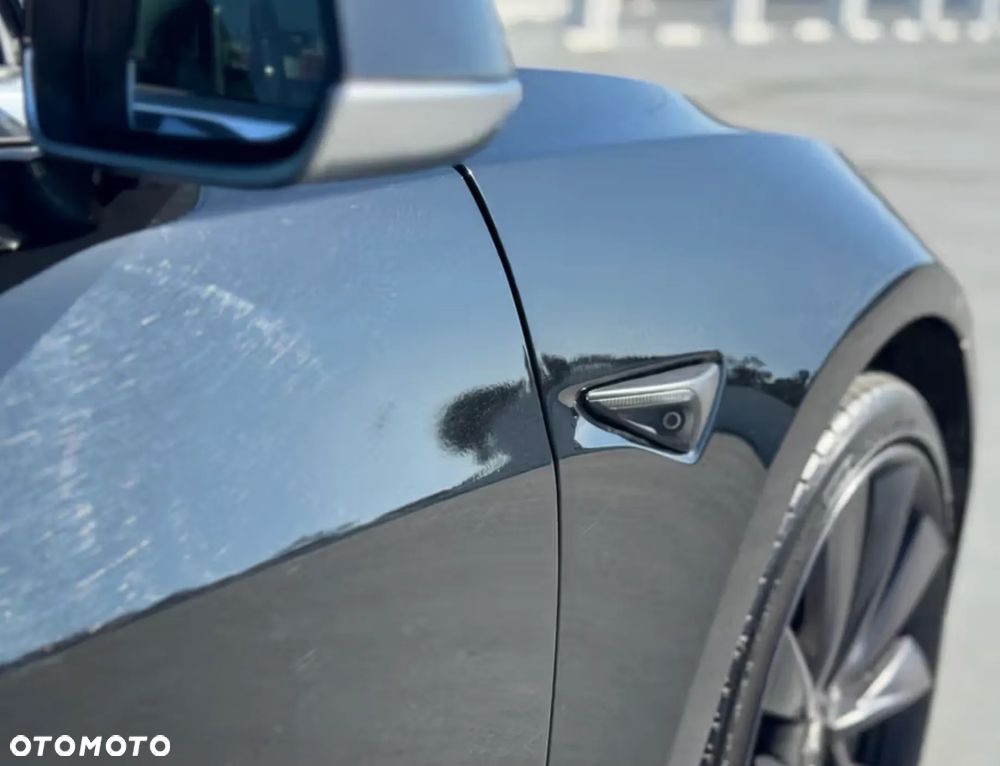 Tesla Model 3 Langstreckenbatterie Allradantrieb Dual Motor Performance - 17