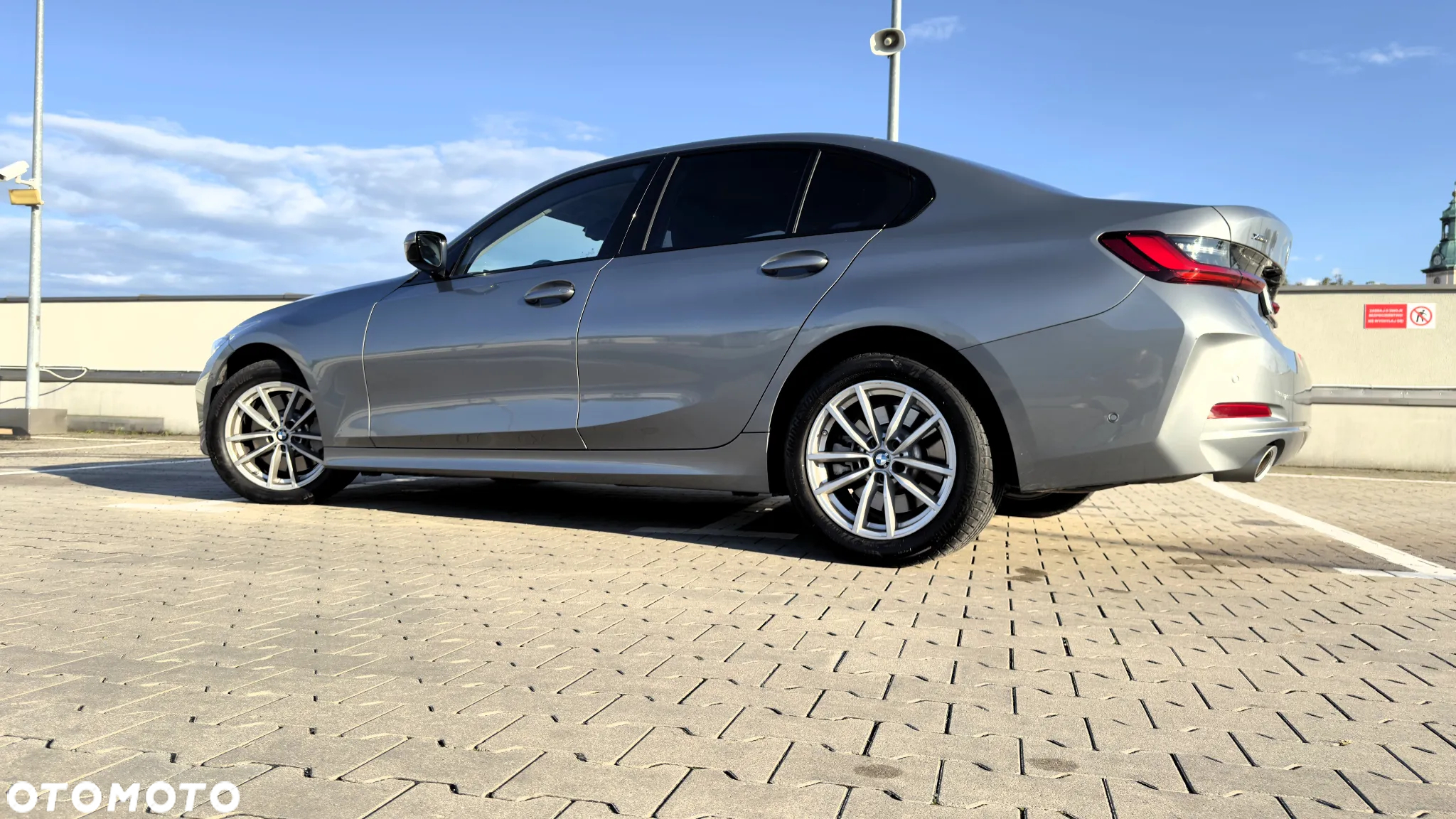 BMW Seria 3 330i xDrive - 11