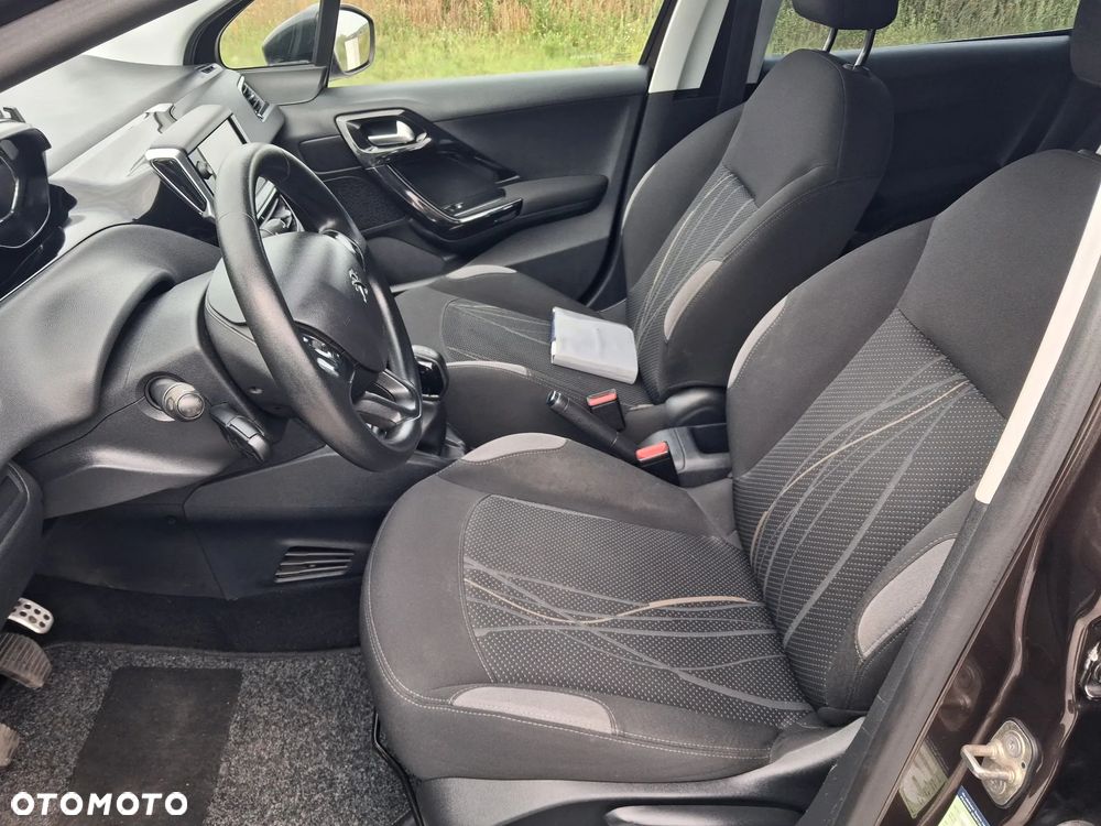 Peugeot 208 95 VTI Active - 23