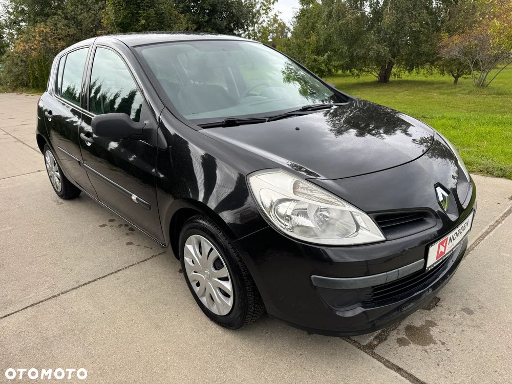 Renault Clio 1.2 16V Authentique - 2