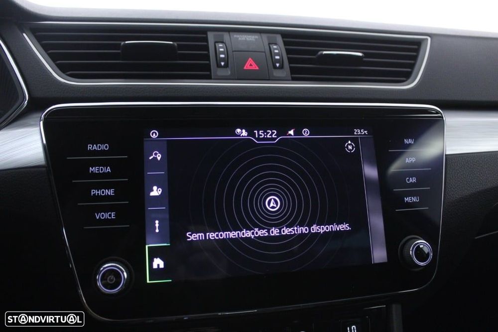 Skoda Superb Break 2.0 TDI Ambition DSG - 27