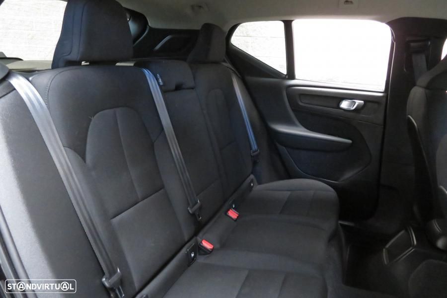 Volvo XC 40 1.5 T3 Momentum - 13